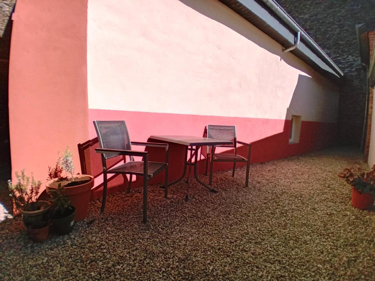 Appart Hotel Au Pied De Vigne Vresse-sur-Semois Dış mekan fotoğraf